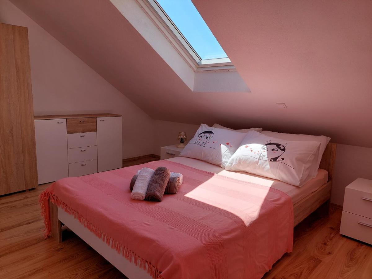 Apartmani Timon Bol Extérieur photo