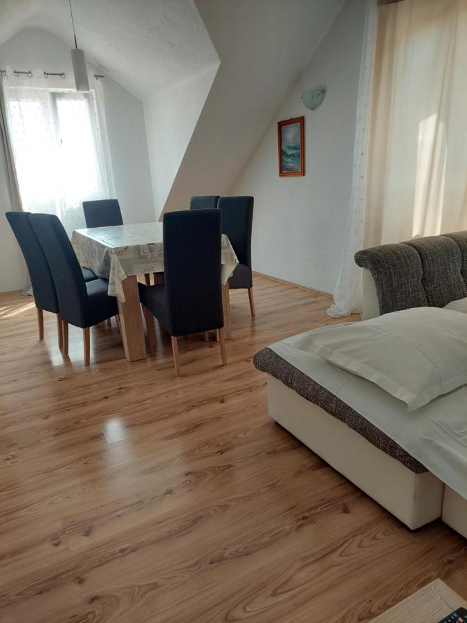 Apartmani Timon Bol Extérieur photo