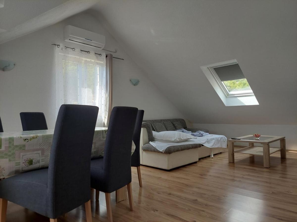 Apartmani Timon Bol Extérieur photo