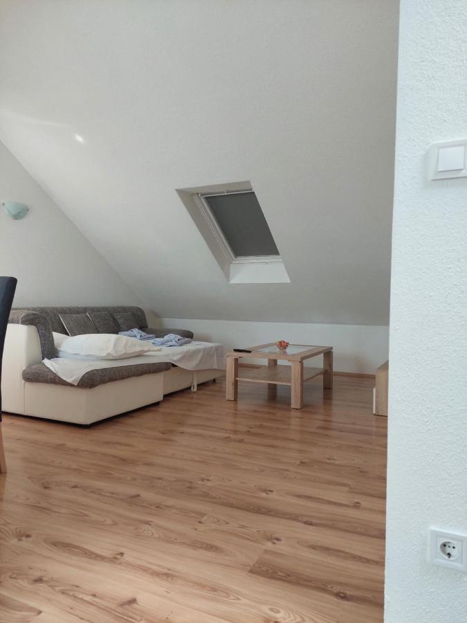 Apartmani Timon Bol Extérieur photo