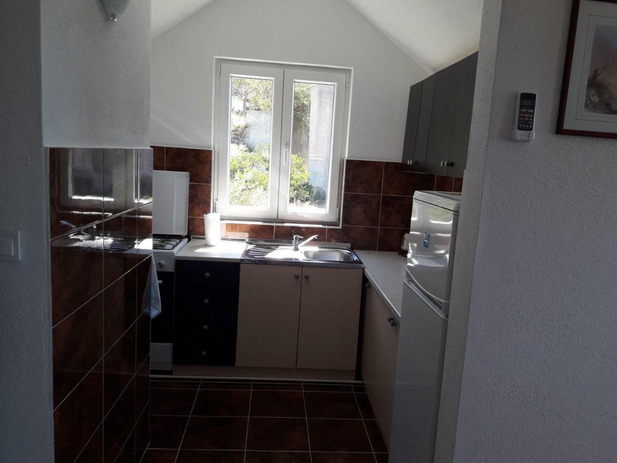 Apartmani Timon Bol Extérieur photo
