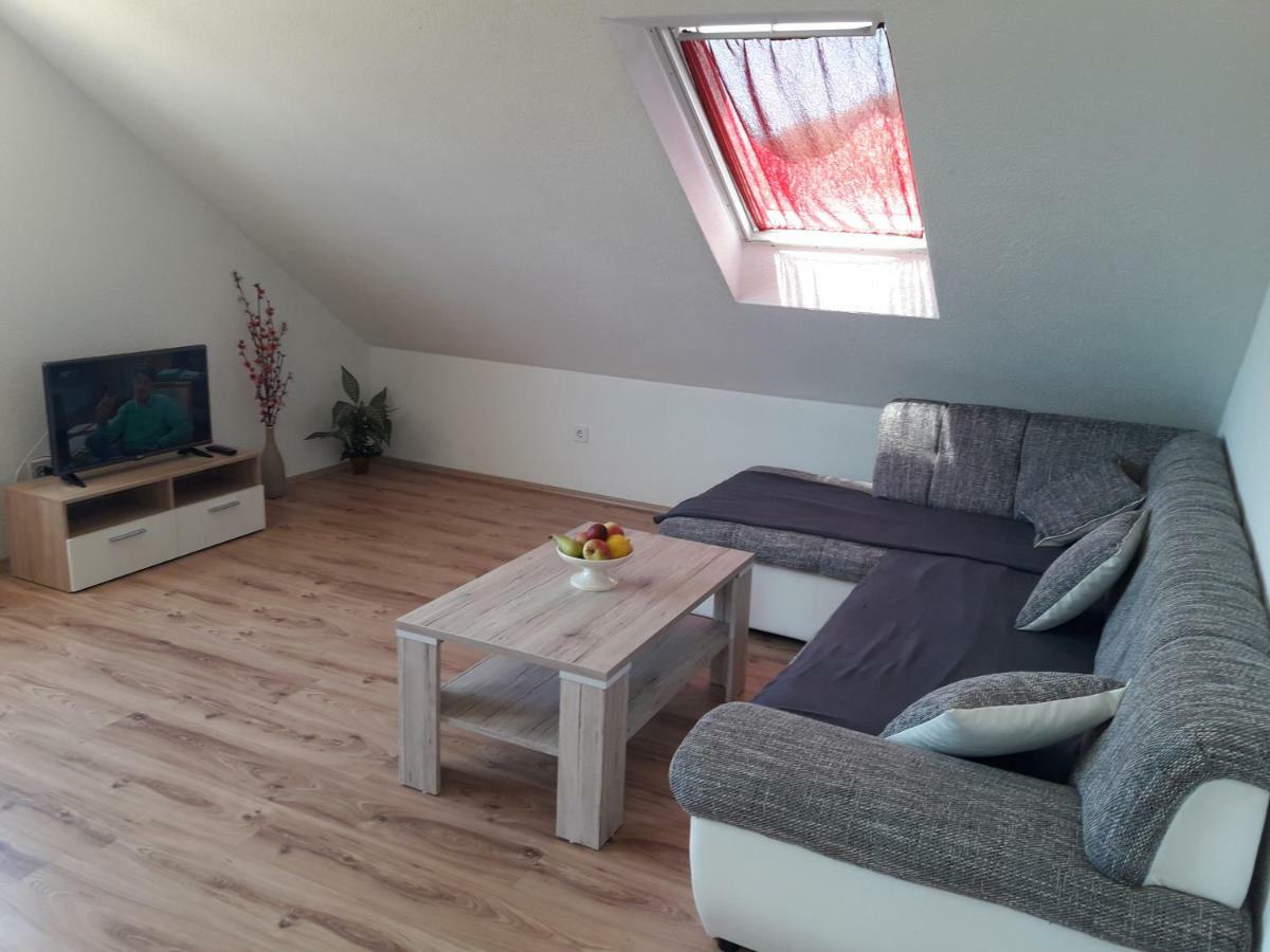 Apartmani Timon Bol Extérieur photo