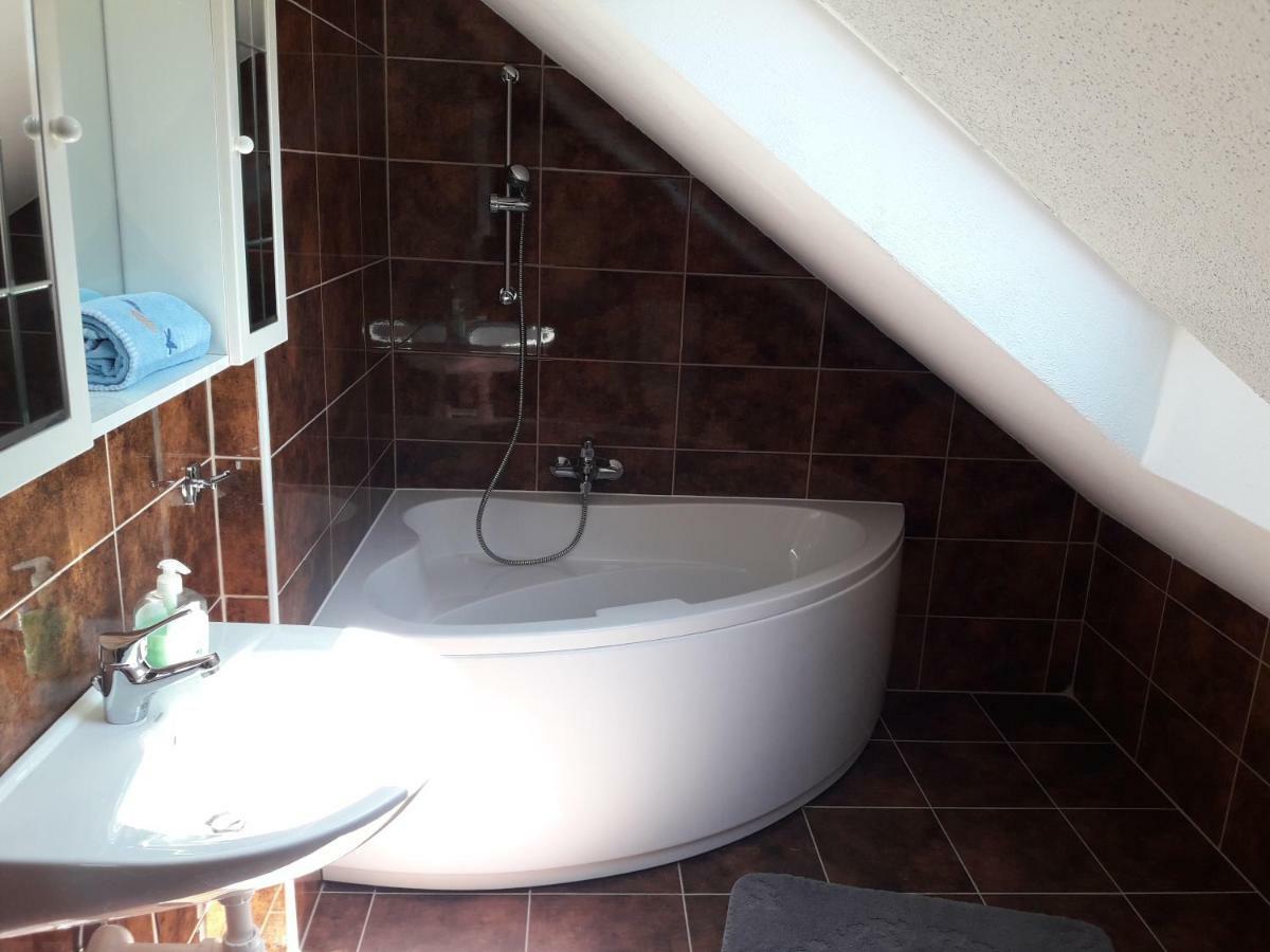 Apartmani Timon Bol Extérieur photo