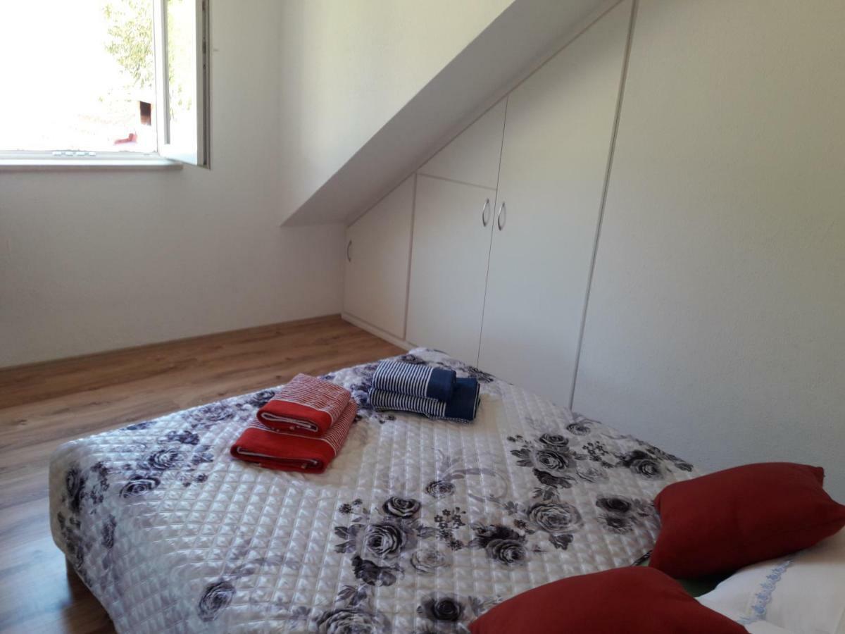Apartmani Timon Bol Extérieur photo