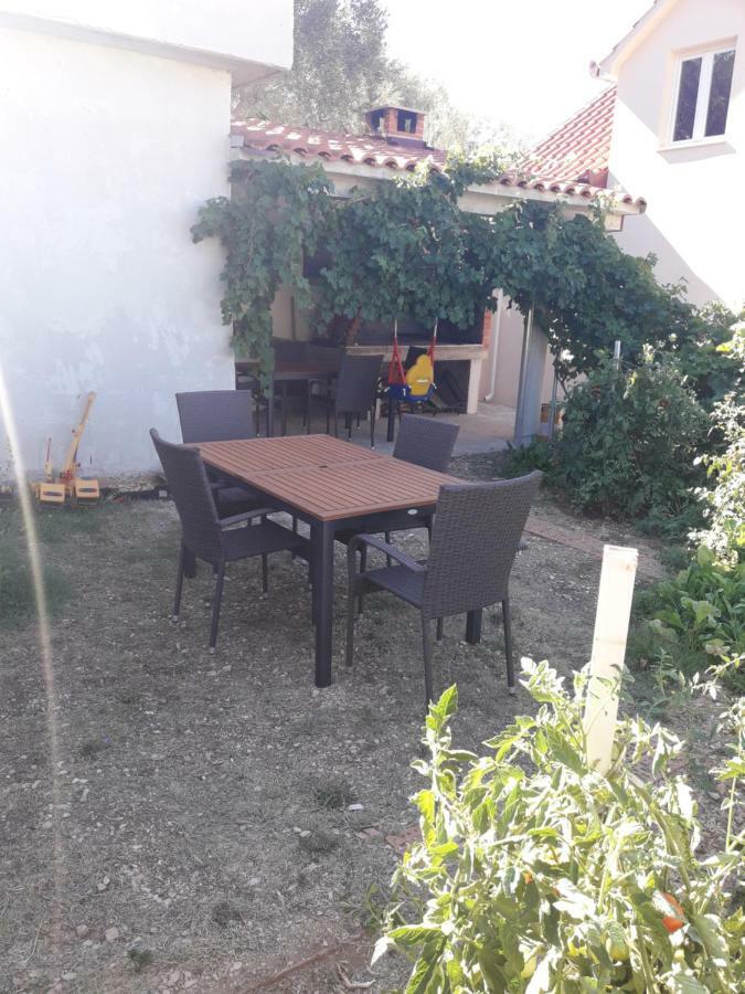 Apartmani Timon Bol Extérieur photo